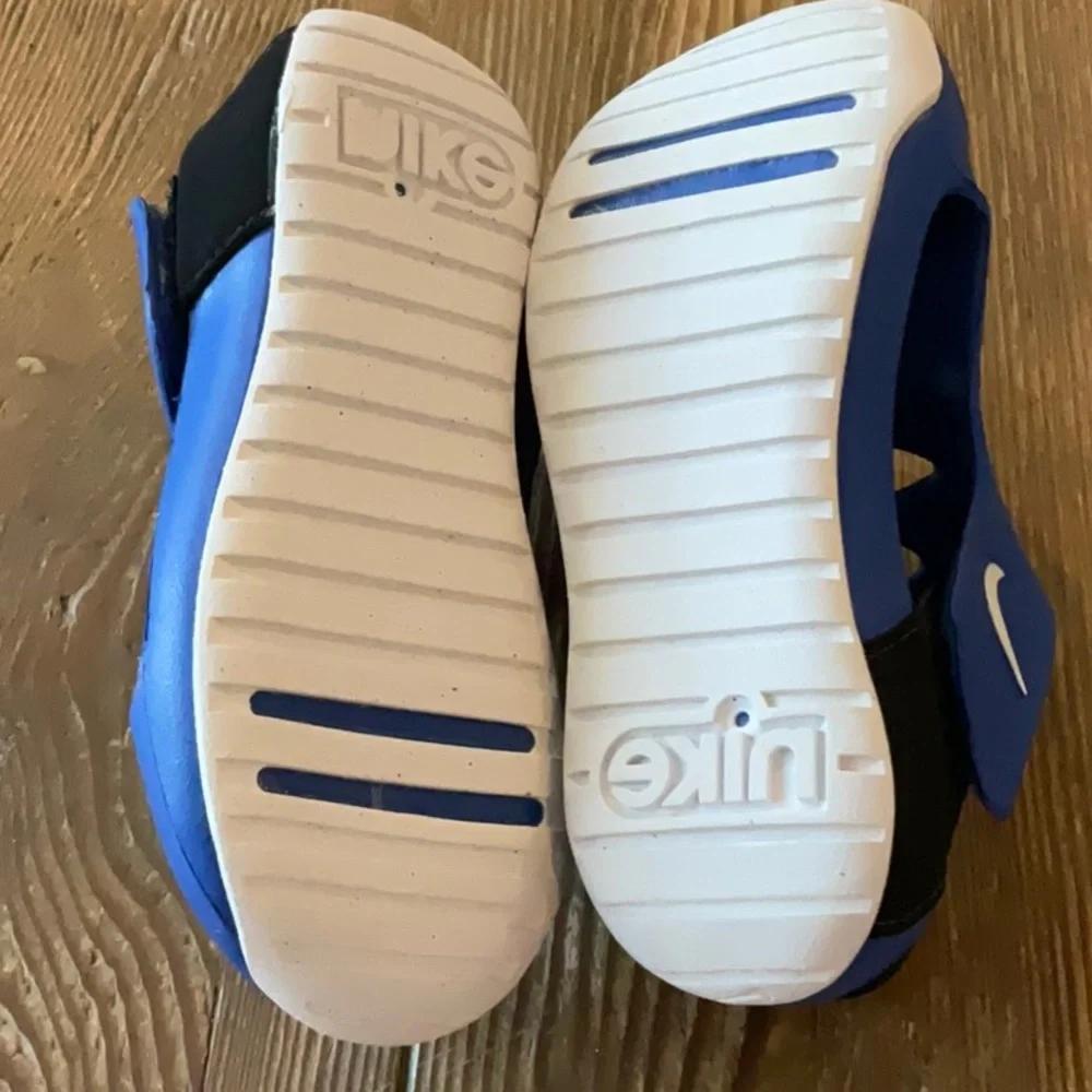 Nike Kids Blue Slip-On Water Shoes with White Swoosh size 11c
